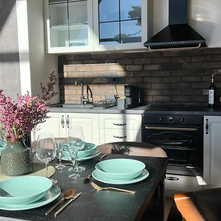 One & Only - Peace For You, Nyaraló *