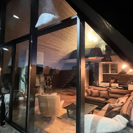 One & Only - Peace For You, Nyaraló